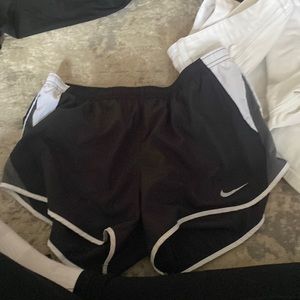 black and white nike shorts